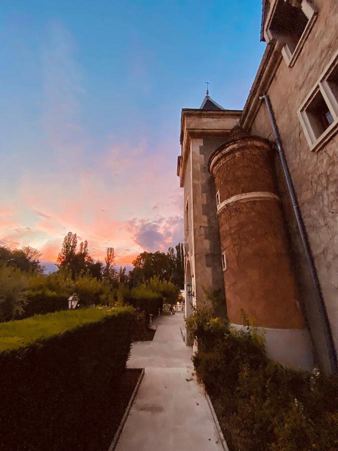 Chateau De Fontager Serves-sur-Rhone Экстерьер фото